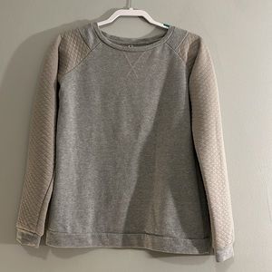 GUC gray Fabletics sweat top size medium